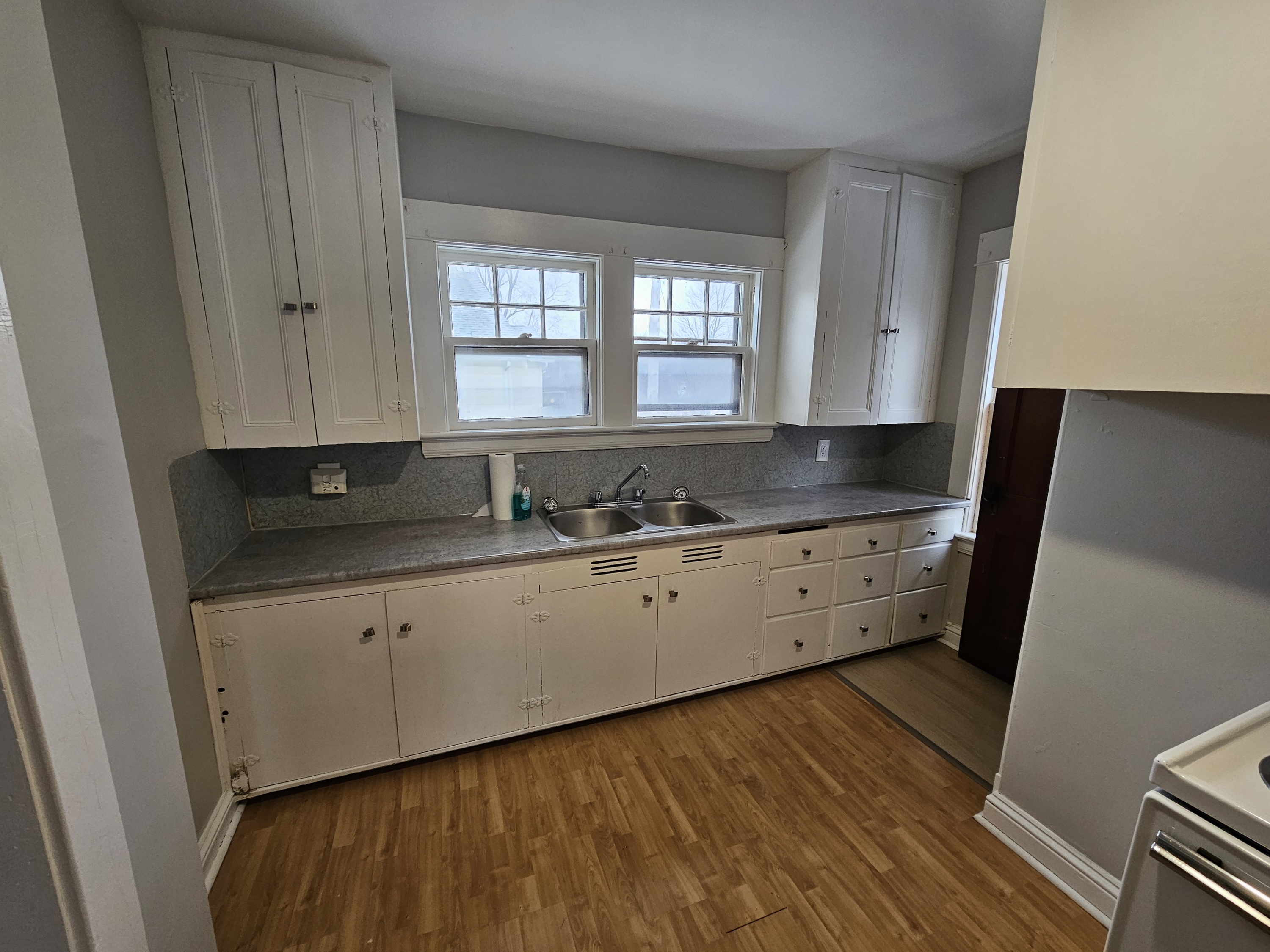 8773 Commercial Street - 4