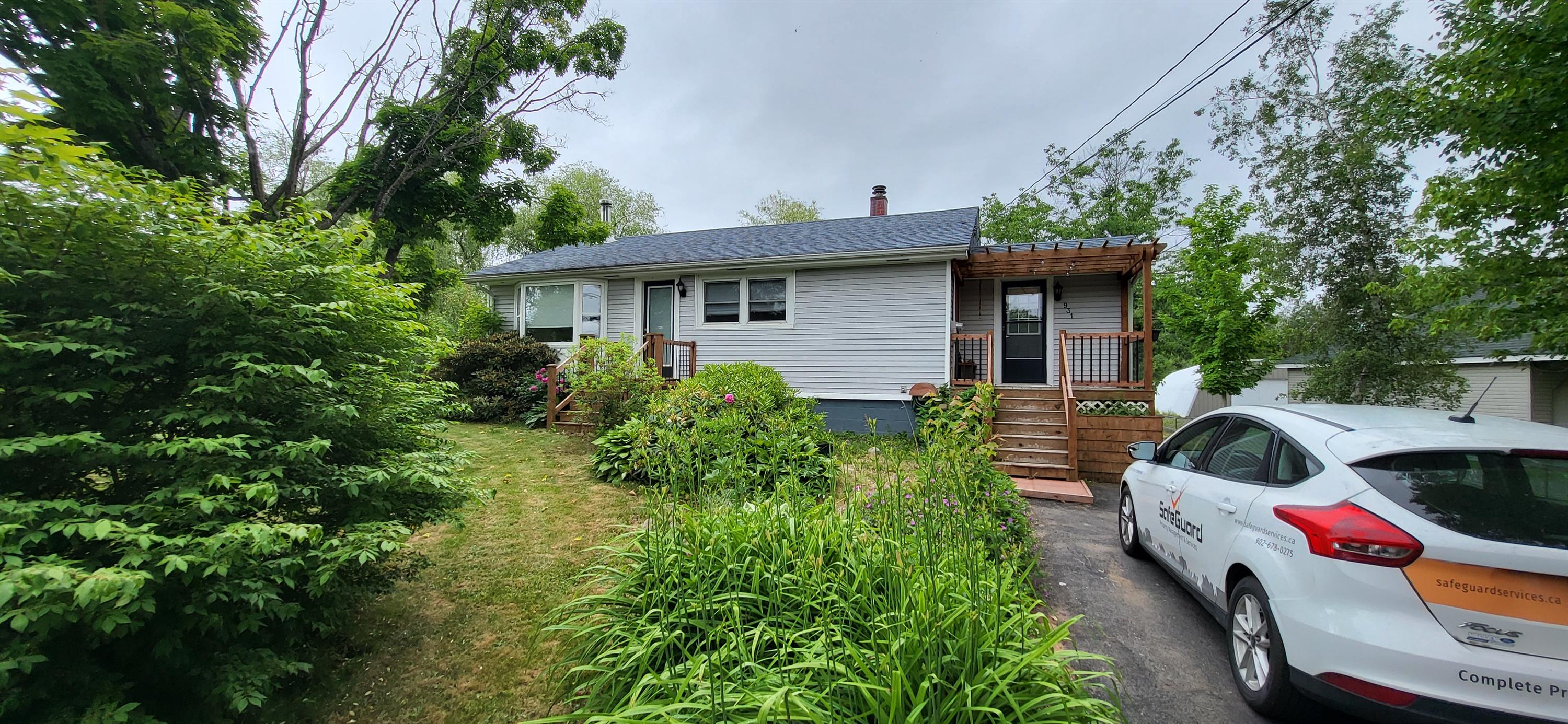 931 Thompson Road