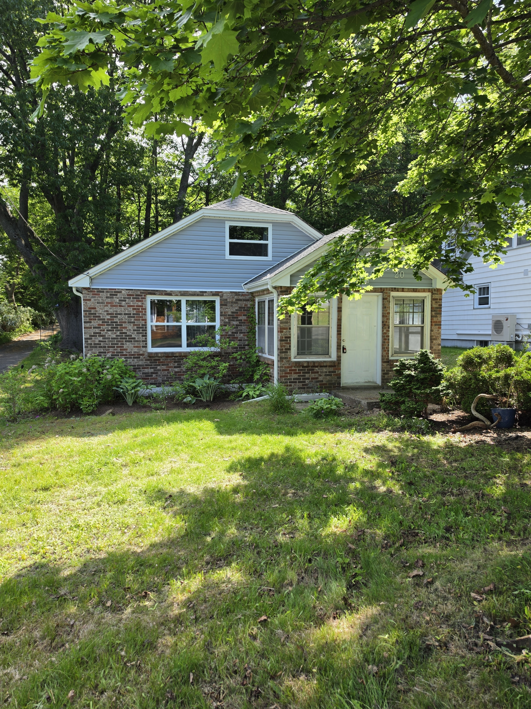 20 Glenview Avenue