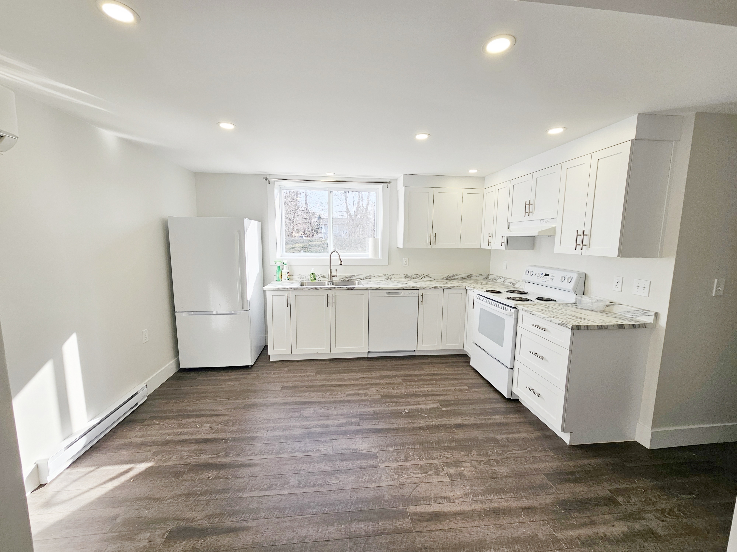 8 Green Acres Drive - B