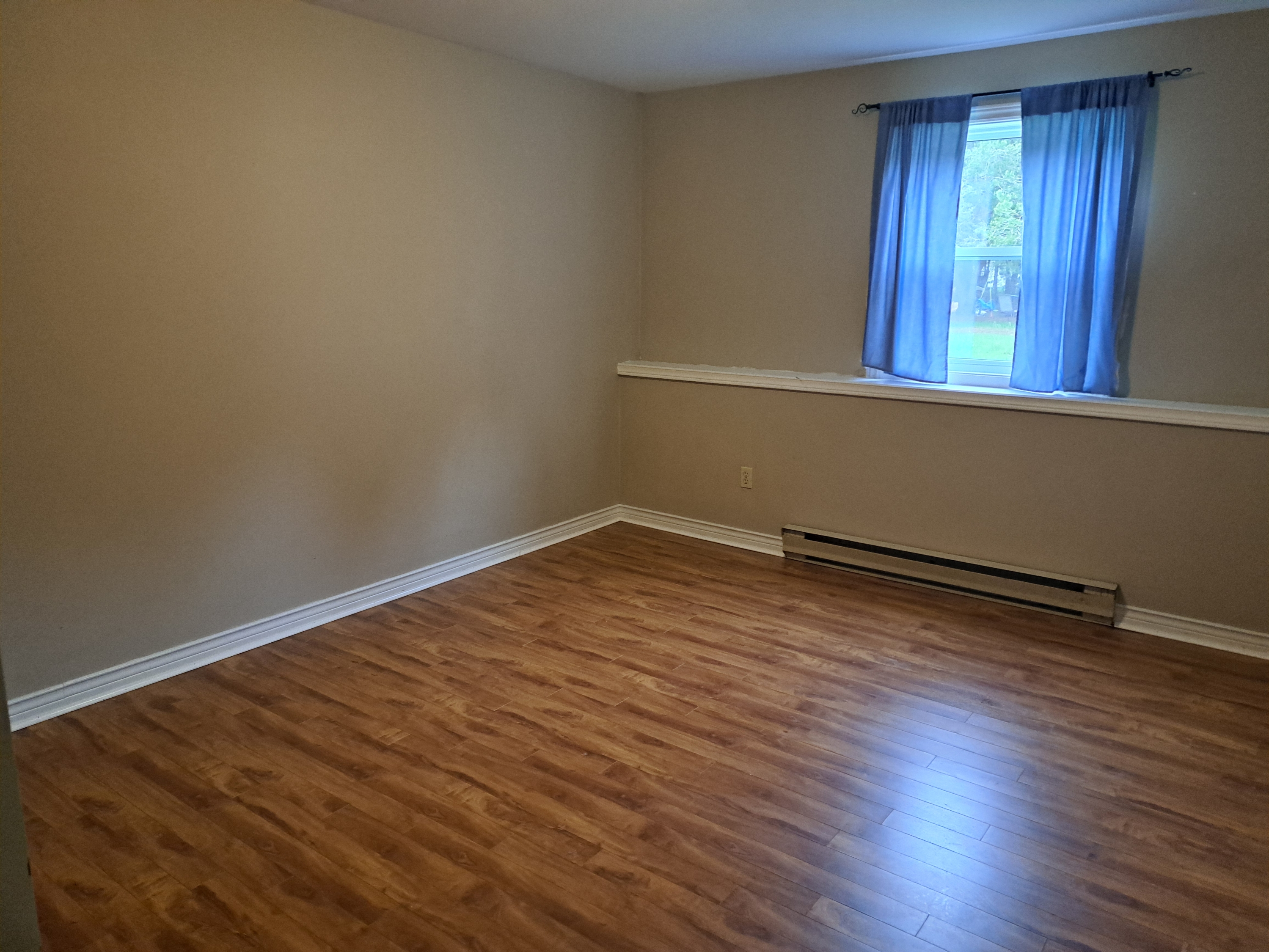 8651 Highway 201 - 15