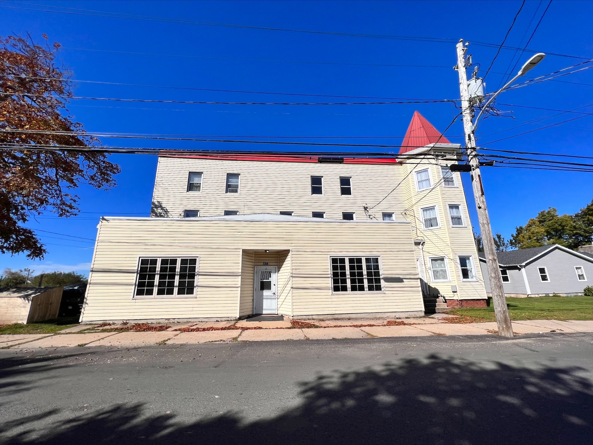 Property main image